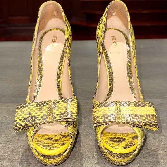 Fendi Yellow Snakeskin Platform Pumps with Bow Size 38 - Picture 1 of 5